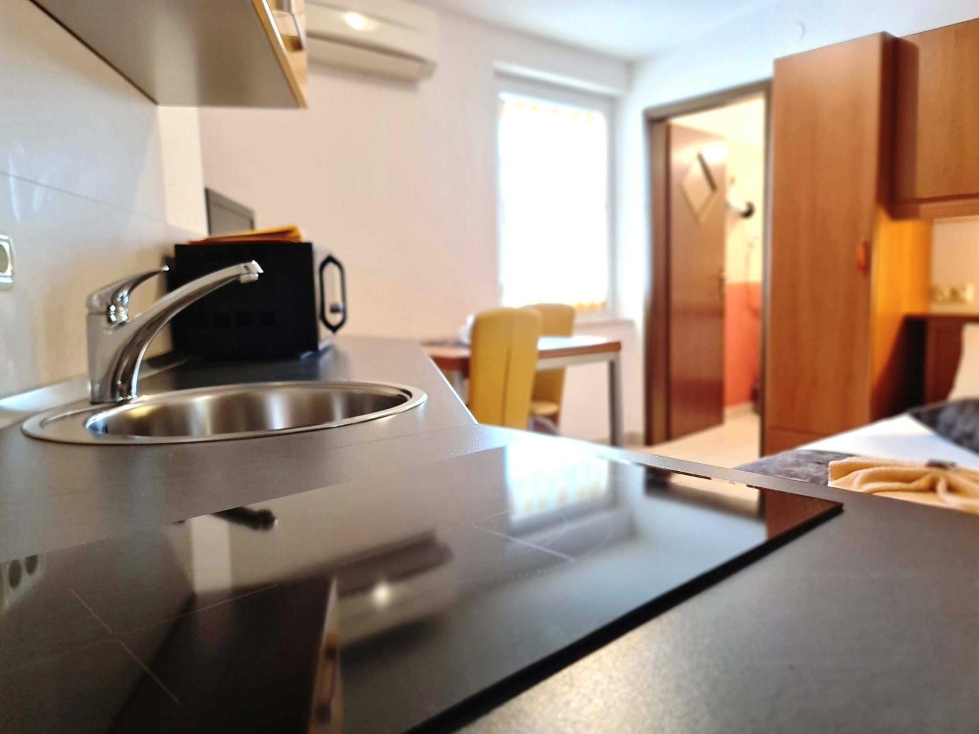 Restaurant & Apartments Getaway Pri Kobalu Vipava Habitación foto